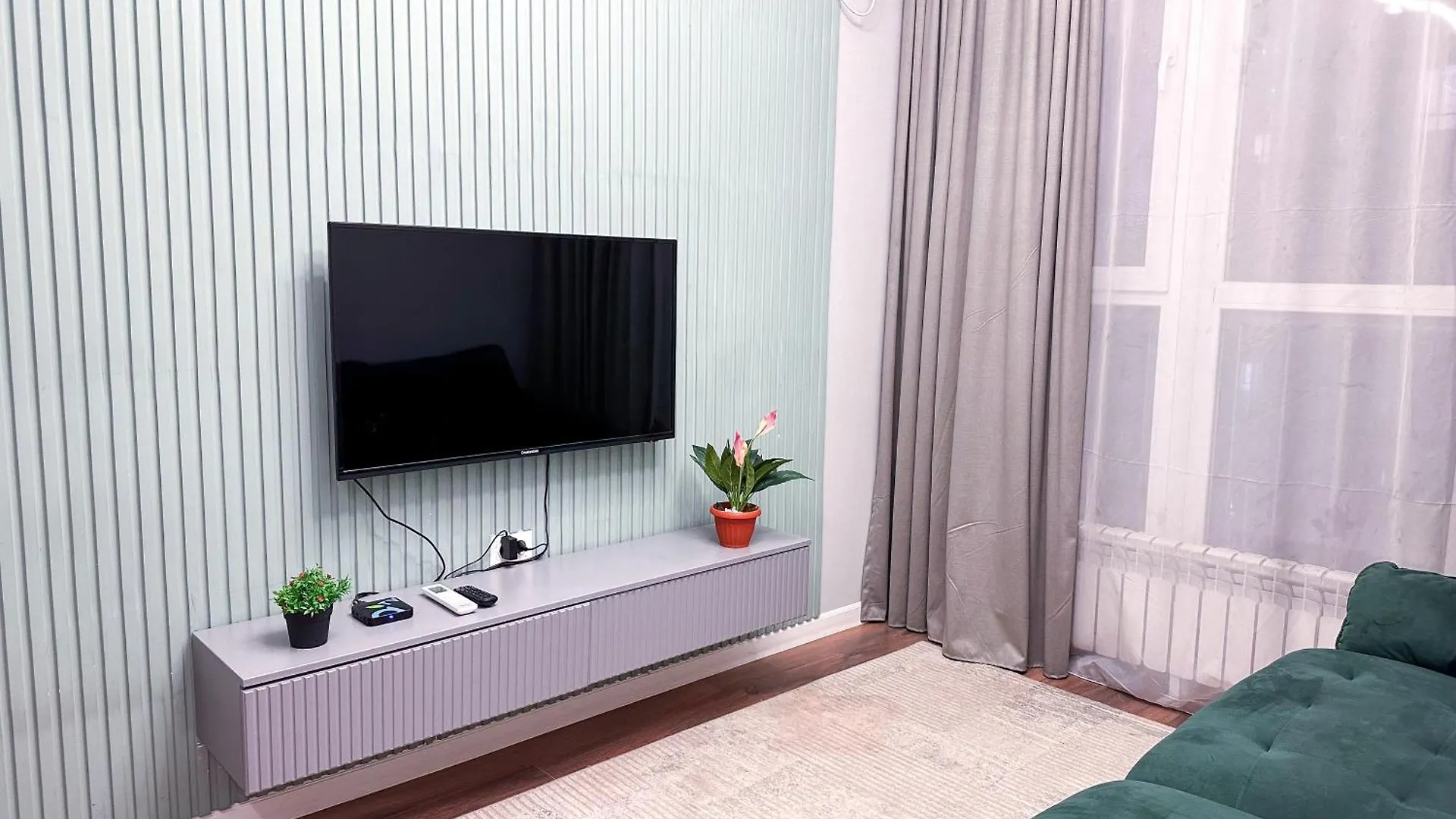 Роскошная Квартира В 3 Минутах От Метро Almaty Apartamento