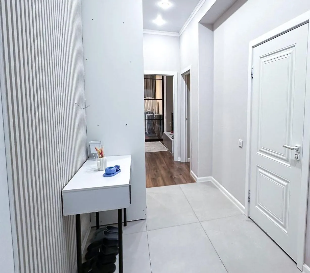 Роскошная Квартира В 3 Минутах От Метро Almaty 0*,  Cazaquistão